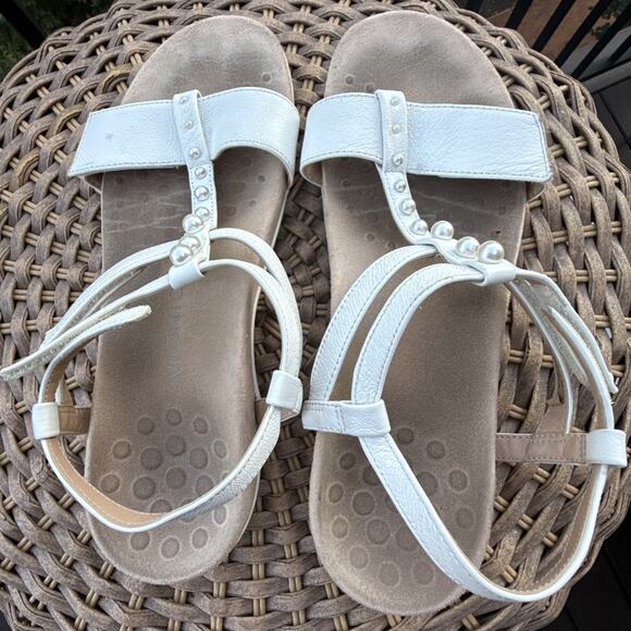 Vionic Sandals Shoes Womens Size 11 Mikah White Leather Strap Pearl Stud Comfort - Picture 8 of 16